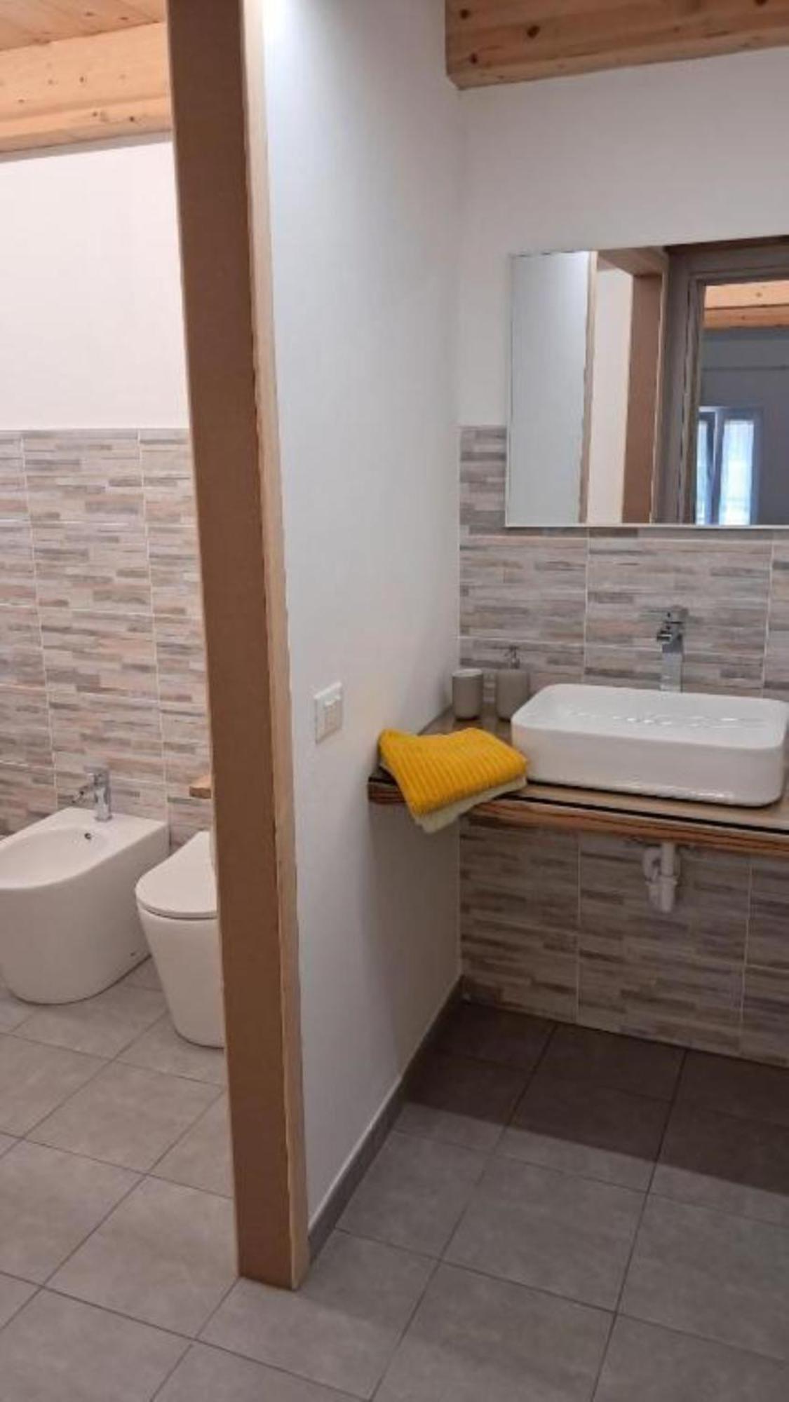 Отель Bed&Braja Vische Экстерьер фото
