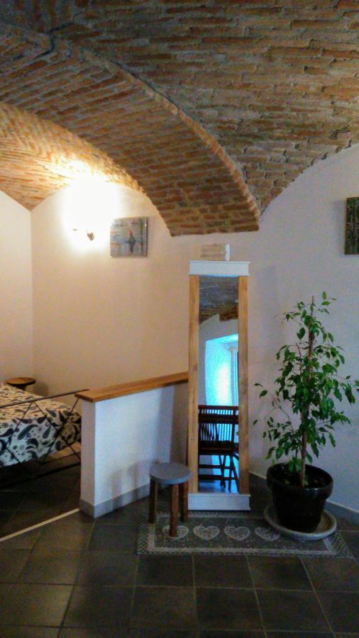Отель Bed&Braja Vische Экстерьер фото